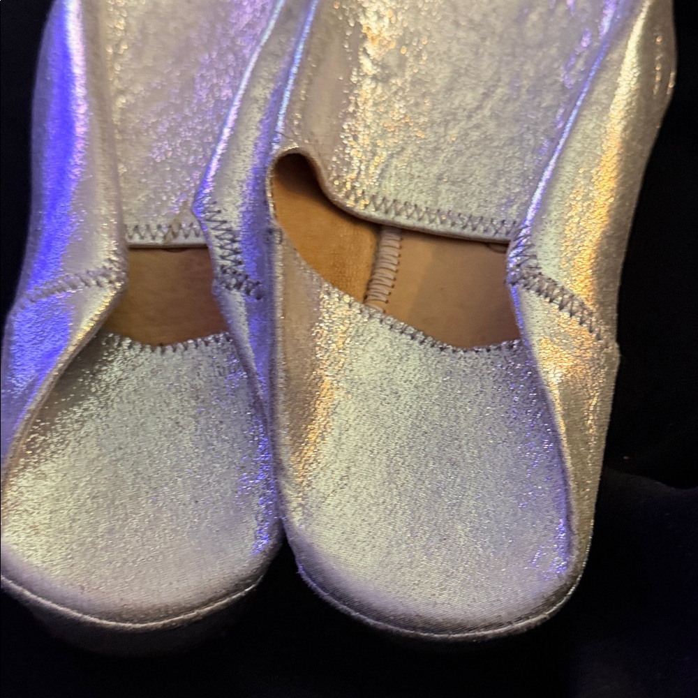 Metallic Silver /Brown Leather Sole